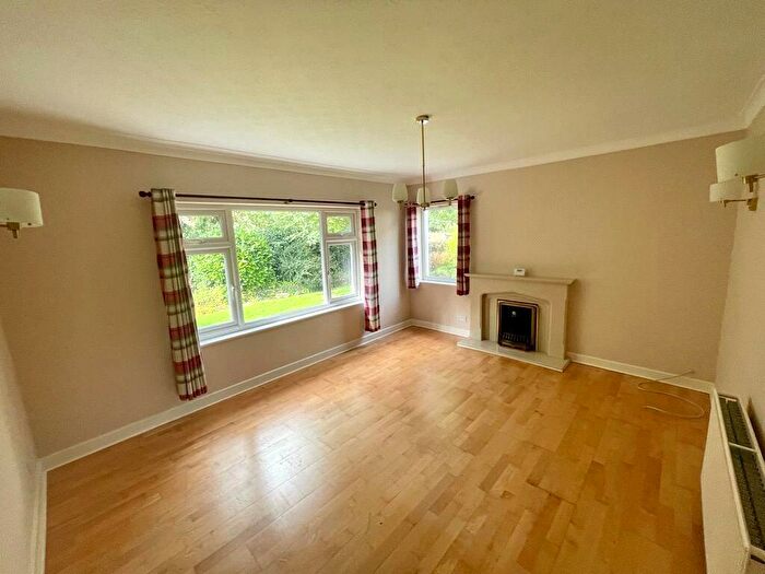 2 Bedroom Bungalow To Rent In Park Crescent, Addingham, Ilkley, West Yorkshire, Uk, LS29