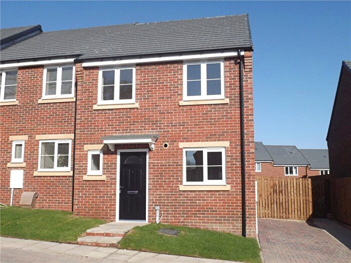 3 Bedroom Semi-Detached House To Rent In Warbler Wynd, Stockton-On-Tees, Durham, TS20