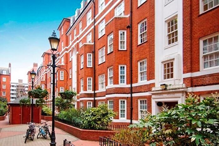 3 Bedroom Flat To Rent In Page Street, Westminster, London, SW1P