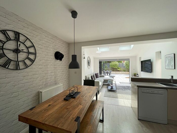 3 Bedroom Semi-Detached House To Rent In Cilgant Y Lein, Bridgend, CF33