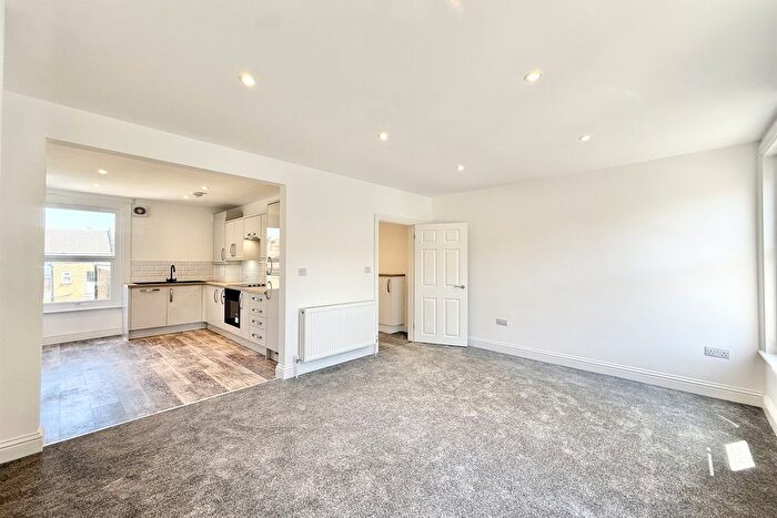 1 Bedroom Flat To Rent In Devonshire Road, W4