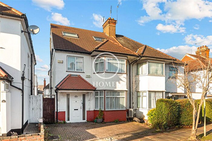 7 Bedroom Semi-detached House For Sale In Gainsborough Gardens, London, NW11