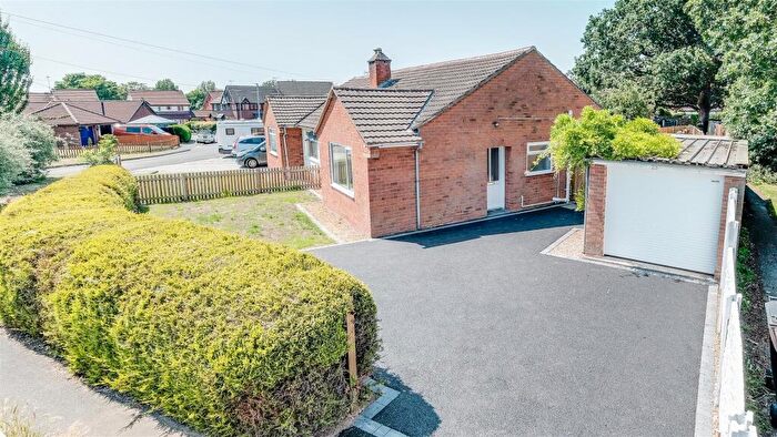 2 Bedroom Semi-Detached Bungalow For Sale In Derwent Way, Little Neston, Neston, CH64