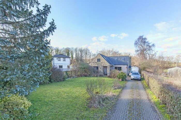 3 Bedroom Detached House For Sale In Castleton Road, Hope, Hope Valley, S33