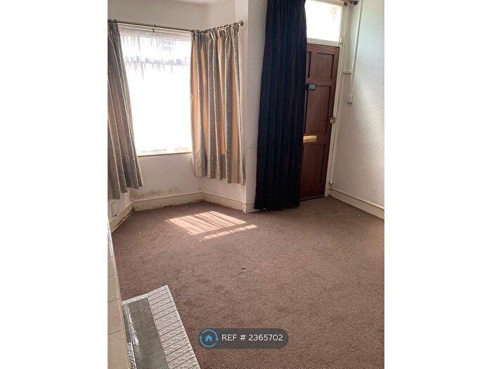4 Bedroom Terraced House To Rent In Monument Street, Peterborough, PE1