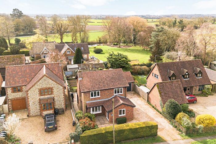 4 Bedroom Detached House For Sale In Vong Lane, Grimston, King's Lynn, PE32
