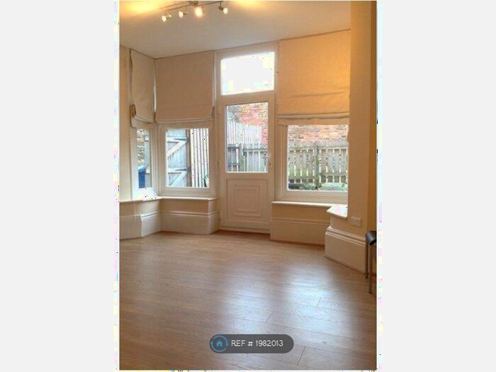 1 Bedroom Flat To Rent In Elmore Road, Sheffield, S10