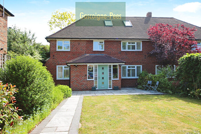 2 Bedroom Apartment To Rent In Hook Road, Epsom, KT19