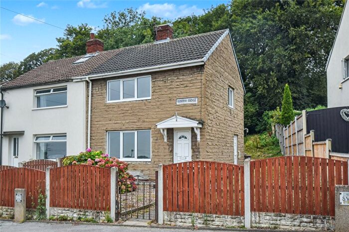 2 Bedroom Semi-Detached House For Sale In South Ridge, Kippax, Leeds, West Yorkshire, LS25
