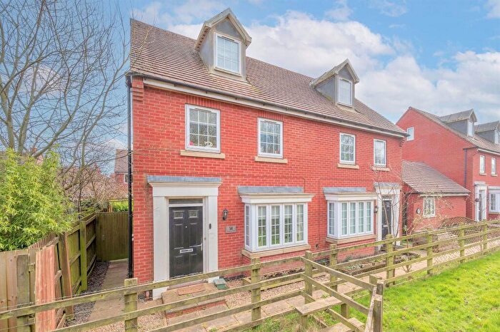 3 Bedroom Semi-Detached House For Sale In Buttercup Walk, Desborough, Kettering, NN14