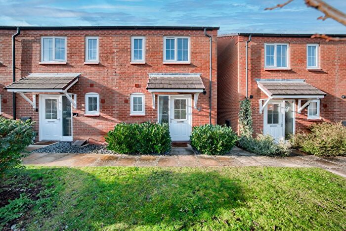 2 Bedroom End Terrace House For Sale In Oak Place, Bidford-On-Avon, B50
