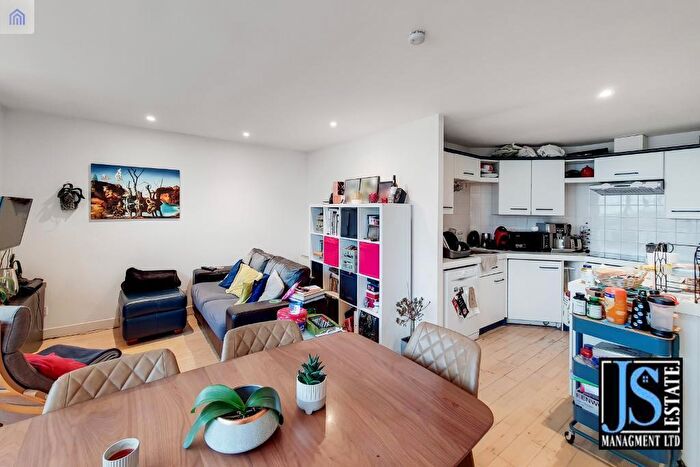 2 Bedroom Flat To Rent In Baltic Quay, Sweden Gate, London, SE16