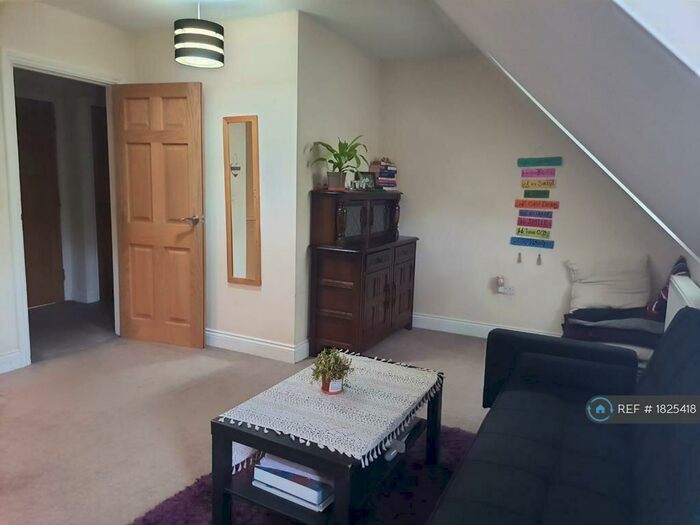 1 Bedroom Flat To Rent In Forehill, Ely, CB7