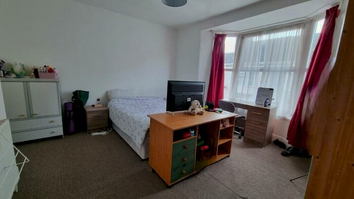 3 Bedroom Terraced House To Rent In Beaumont Avenue, Plymouth, Devon, PL4