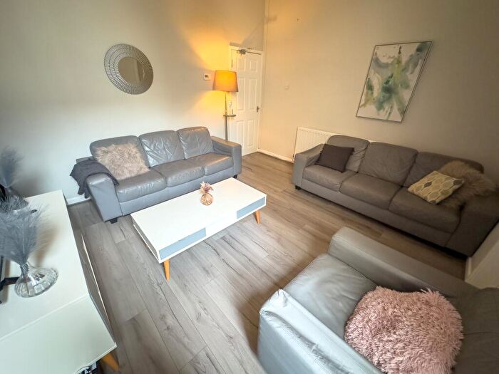 1 Bedroom House To Rent In Jubilee Drive, L7