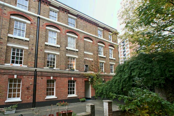 1 Bedroom Flat To Rent In Gibson Gardens, London, N16