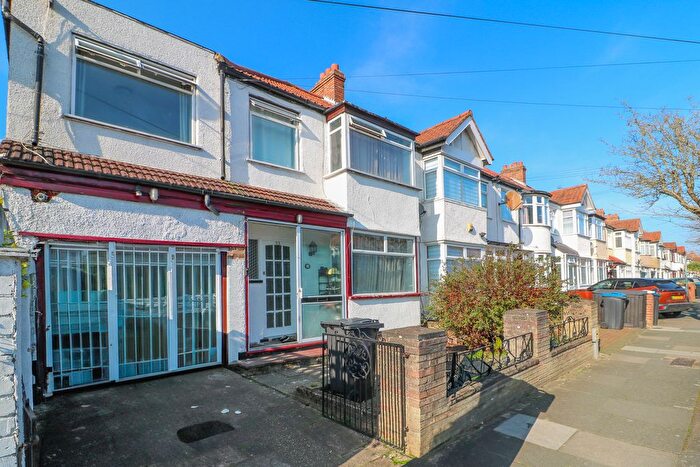 4 Bedroom Terraced House To Rent In Manor Way, Mitcham, CR4