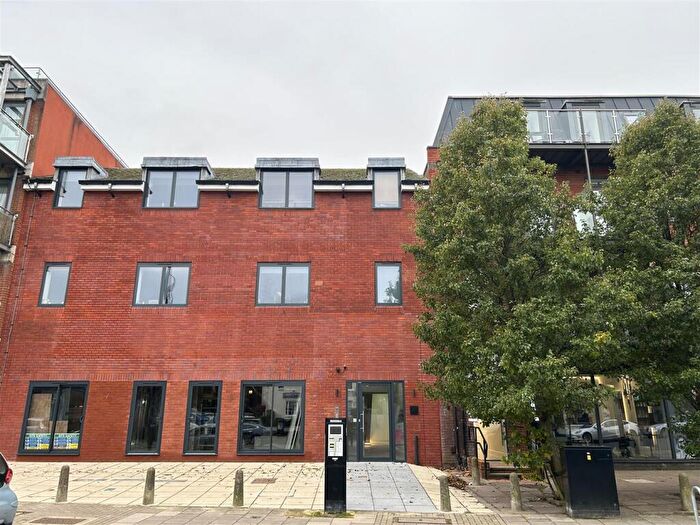 2 Bedroom Apartment To Rent In Rainsford Road, Chelmsford, CM1