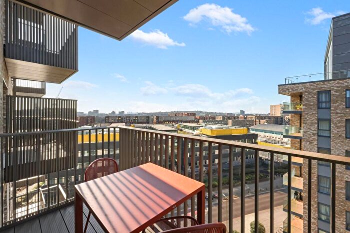 1 Bedroom Flat To Rent In The Draper, Colindale, London, NW9