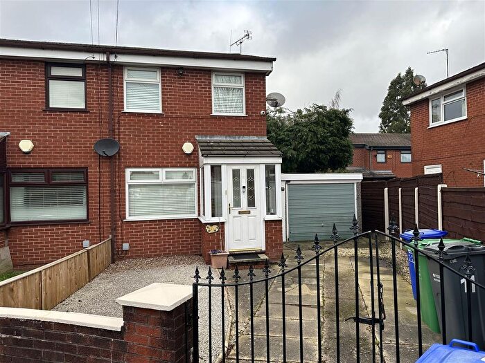 2 Bedroom Property For Sale In Bannatyne Close, Manchester, M40