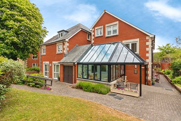 1 Bedroom Flat For Sale In Lowbourne, Melksham, SN12