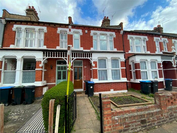 4 Bedroom Terraced House To Rent In Elvendon Road, London, N13