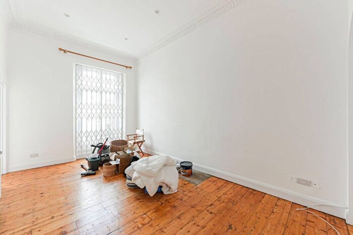 1 Bedroom Flat To Rent In Gloucester Street, Pimlico, London, SW1V