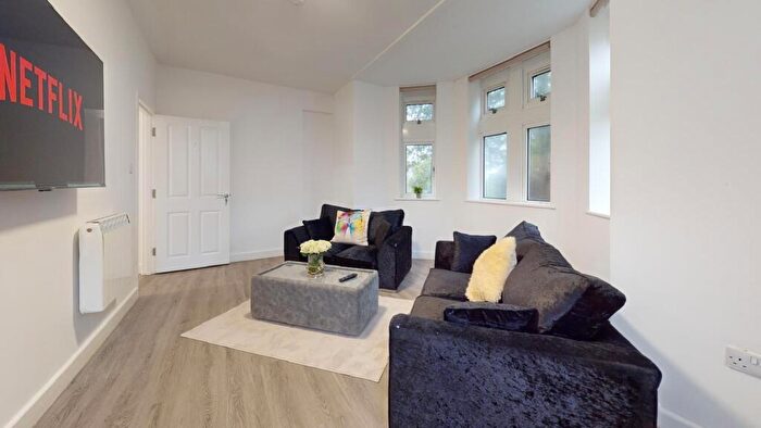 3 Bedroom Flat To Rent In Flat, Whitefield House, Plymouth, PL4