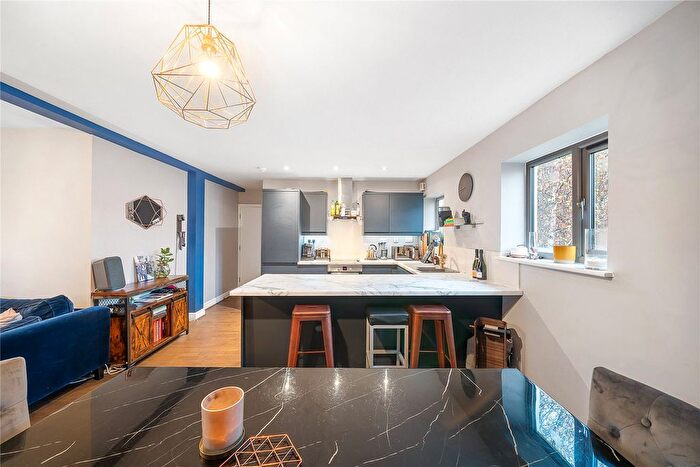 2 Bedroom Flat For Sale In Criterion Mews, London, SE24