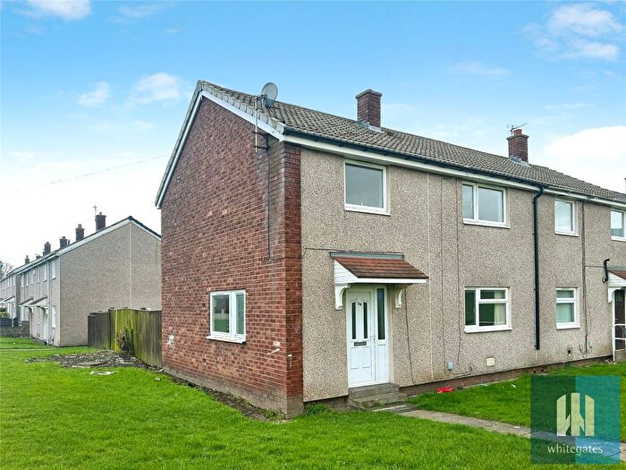 4 Bedroom End Terrace House For Sale In Maple Walk, Knottingley, West Yorkshire, WF11