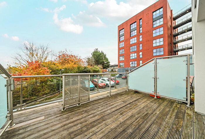 1 Bedroom Apartment For Sale In Skypark Road, Bristol, Somerset, BS3
