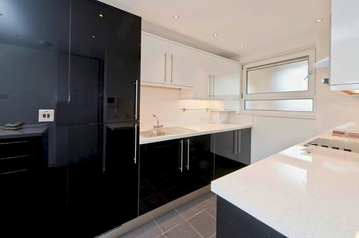 2 Bedroom Flat To Rent In Cox House, Field Road, Hammersmith, London, W6