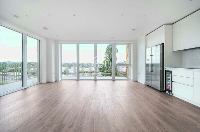 3 Bedroom Apartment To Rent In Allium House, Grand Union, Beresford Avenue, HA0