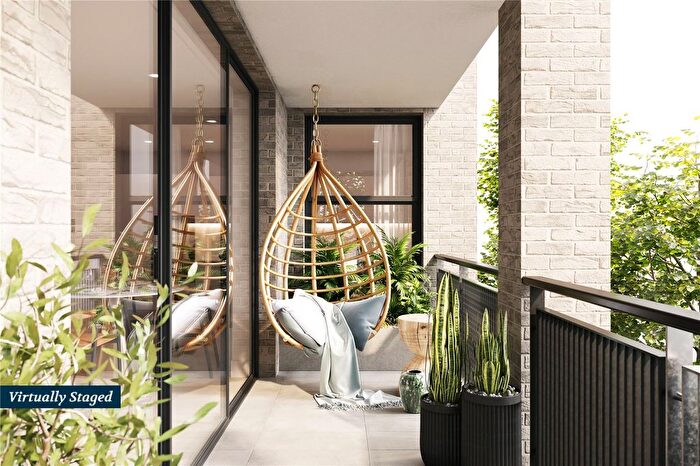 2 Bedroom Flat For Sale In Coverdale Road, Willesden Green, NW2