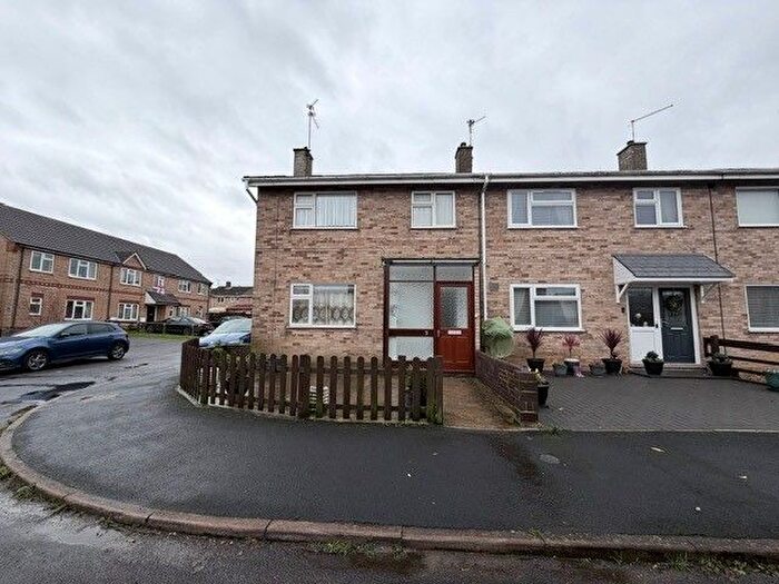 3 Bedroom Property To Rent In Charles Road, Stamford, PE9