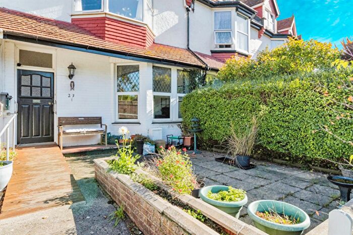 2 Bedroom Flat For Sale In Garfield Road, Paignton, TQ4