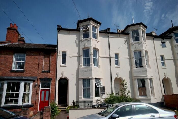 1 Bedroom Flat To Rent In Tachbrook Road, Leamington Spa, Warwickshire, CV31