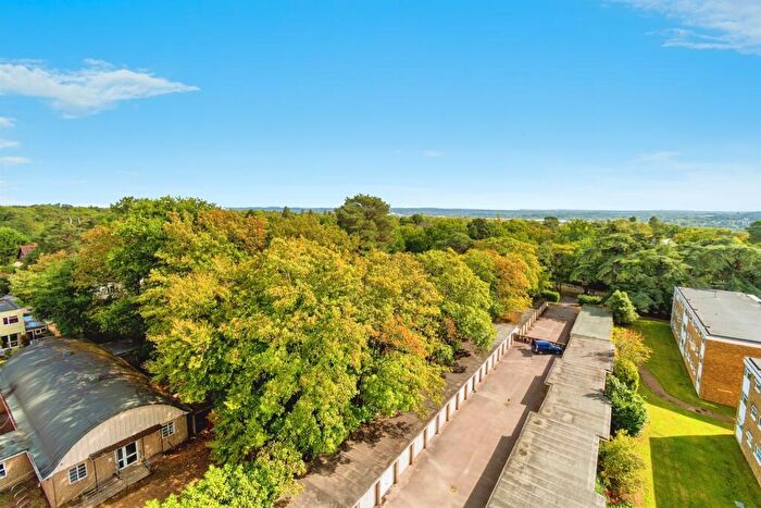 2 Bedroom Flat For Sale In Bassett Avenue, Southampton, SO16