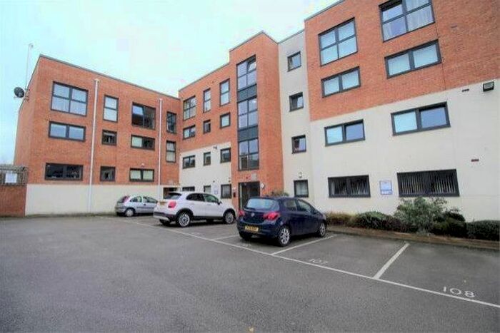 2 Bedroom Flat To Rent In Lowbridge Court, Liverpool, L19