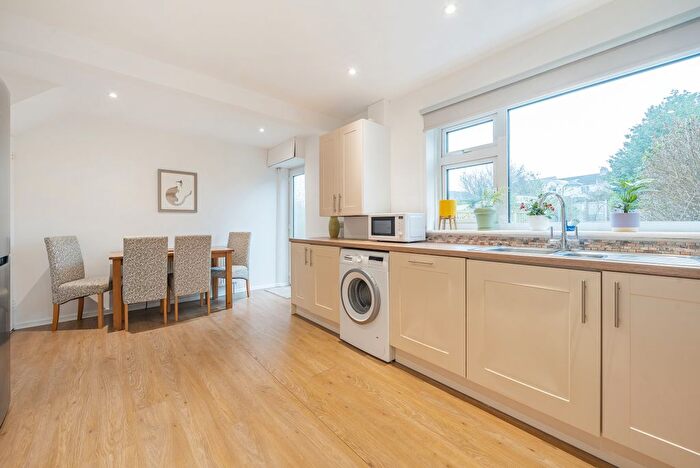 3 Bedroom Terraced House For Sale In Richmond Park, Bishops Hull, Taunton, TA1