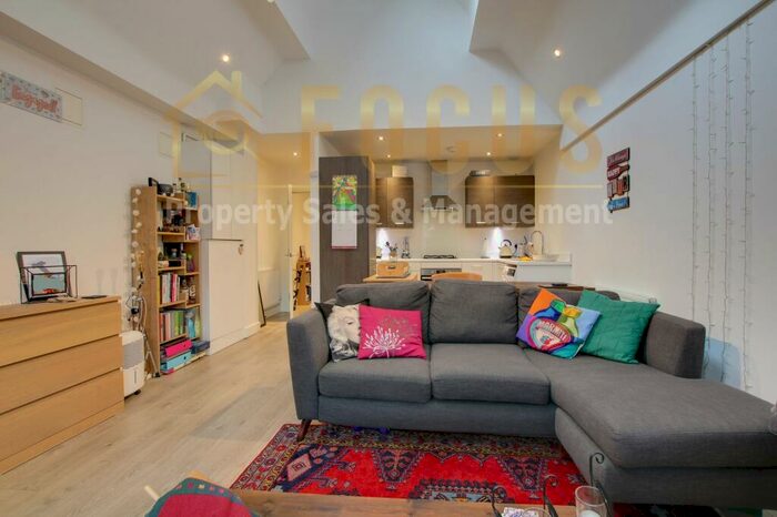 1 Bedroom Apartment To Rent In Elms Road, Stoneygate Grange, LE2