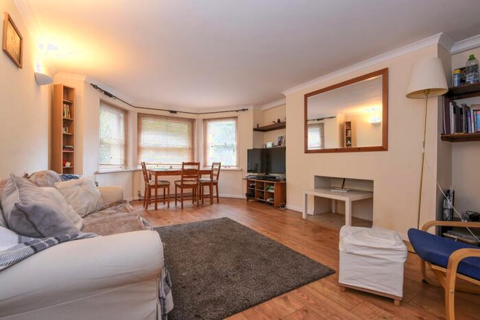 1 Bedroom Flat To Rent In St. Johns Vale, Deptford, London, SE8
