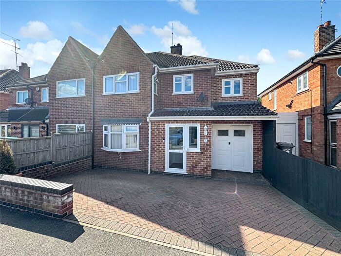 4 Bedroom Semi-detached House For Sale In Queensgate Drive, Birstall, Leicester, Leicestershire, LE4