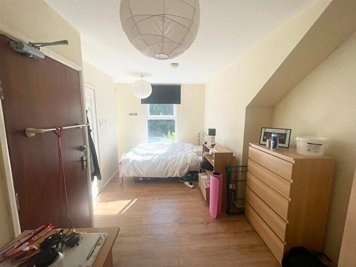 4 Bedroom Terraced House To Rent In **£pppw Excluding Bills** Beeston Road, Dunkirk, - Uon, NG7