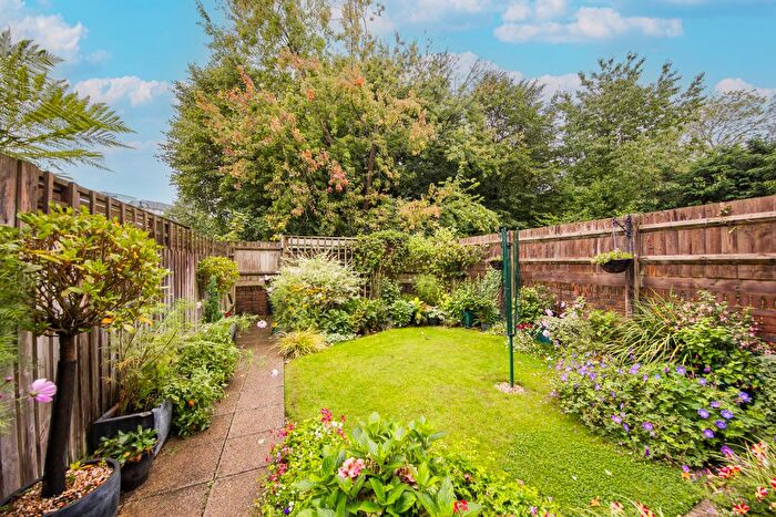 3 Bedroom Detached House For Sale In Huntingdon Avenue, Tunbridge Wells, TN4