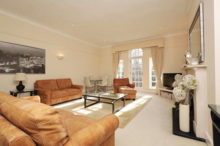 2 Bedroom Flat To Rent In Jesmond Park West, Jesmond, Newcastle Upon Tyne, NE7