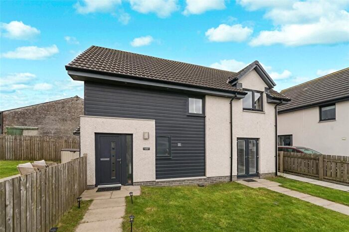 3 Bedroom Detached House For Sale In Bonnybridge, Stirlingshire, FK4
