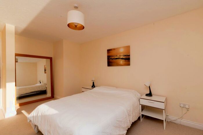 2 Bedroom Apartment To Rent In Jellicoe Court, Atlantic Wharf, CF10