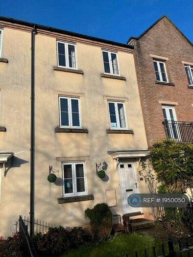 4 Bedroom Terraced House To Rent In Watson Place, Exeter, EX2
