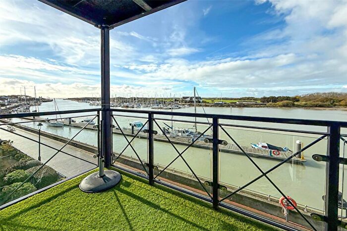 2 Bedroom Apartment For Sale In Pier Road, Littlehampton, West Sussex, BN17